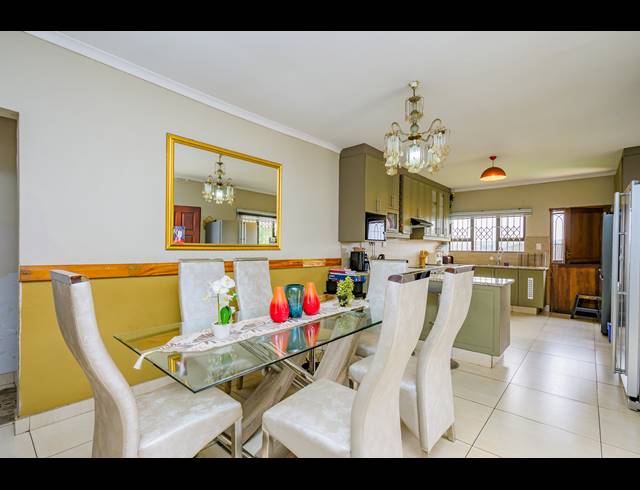 3 BEDROOM SECTIONAL TITLE FOR SALE IN MONTCLAIR